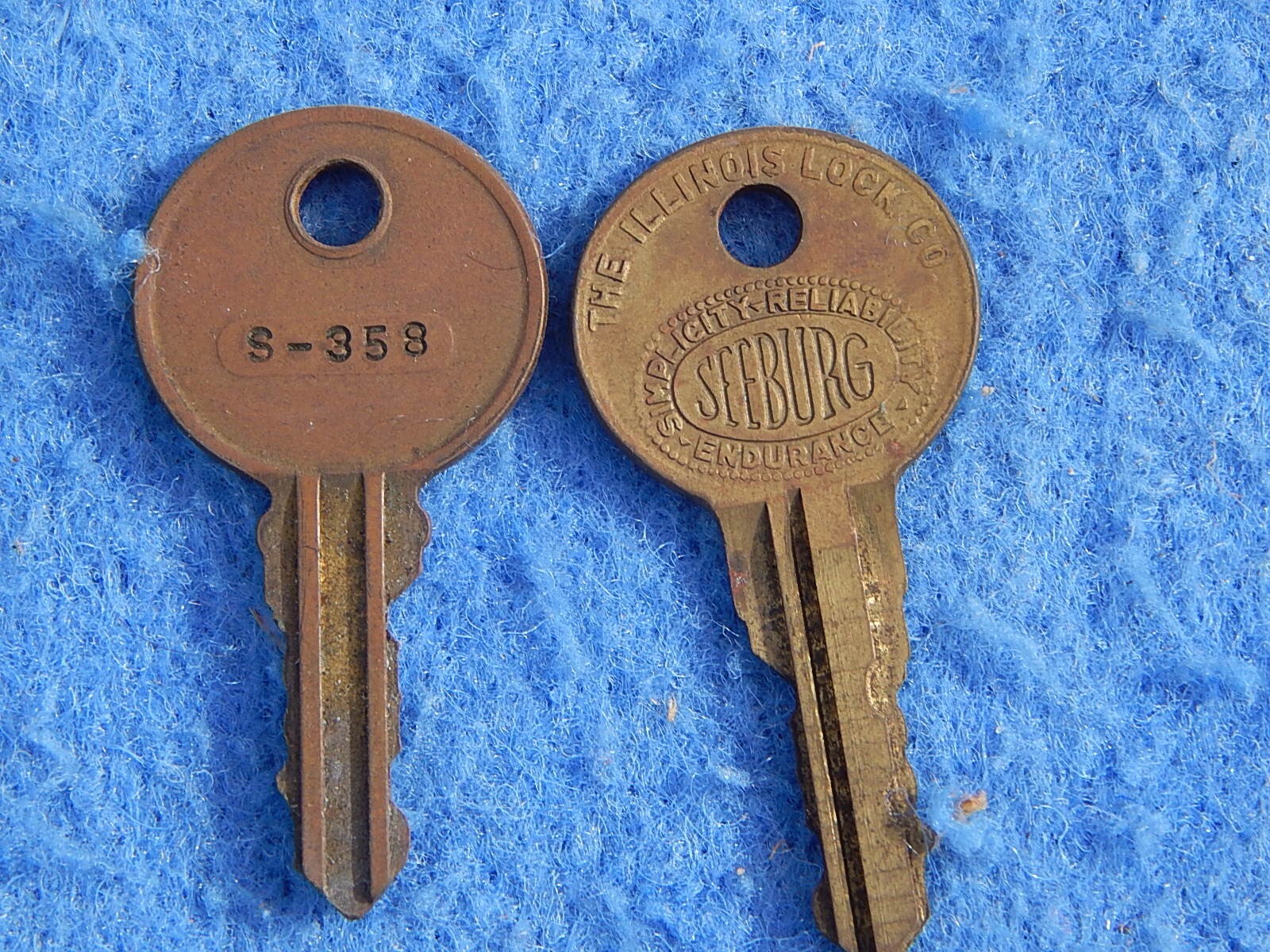 Seeburg Key S 358 - Illinois Lock Co. - wall box key - original | eBay