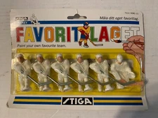 VINTAGE STIGA HOCKEY PLAYERS - Paint your own favorite team NEW IN BOX