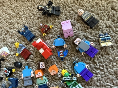 Lego Minifigure Parts, Minecraft, Ninjago and more Parts and pieces SMLGBIN2 - Picture 3 of 7
