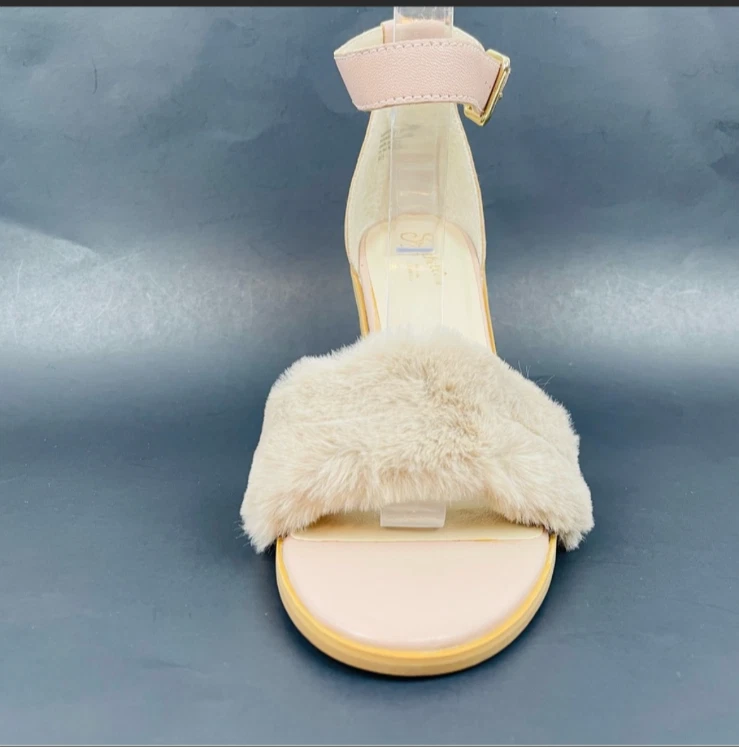 Seychelles Women Leather Faux Fur Block Heel Ankle Strap Sandal Size 9.5 - Image 3 of 4