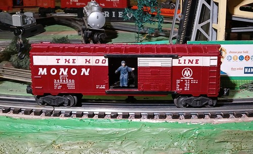 Lionel 3494-550 Monon Postwar Operating Boxcar (1957-58)~Nice