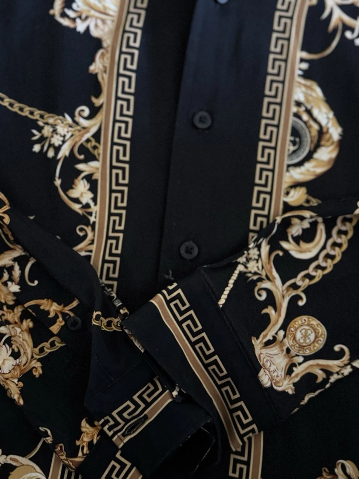 Guess Designer Dress Shirt Men’s New Never Worn Size XS Small Great Fitting - Image 3 of 4