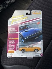 Johnny Lightning 1971 Dodge Dodge Challenger Rt Butterscotch Johnny Lightning 1971 Dodge Dodge Challenger Rt Butterscotch