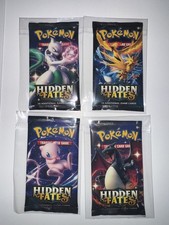 Hidden Fates Art Set Completo Pokemon TCG Booster Pack, 4 Confezioni, Sigillato
