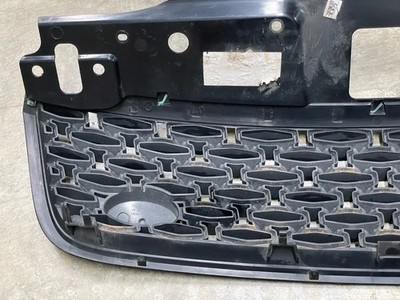 2017-2020 Land Rover Discovery L462 Front Bumper Upper Grille