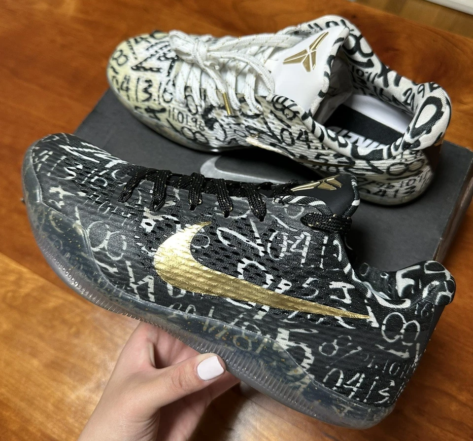 Nike Kobe 11 Mamba Day NikeiD Black / White 865773-993 Size 9 - Image 3 of 4