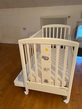 Lettino Bambino  Foppapedretti con materasso e Cassettiera Fasciatoio/bagnetto
