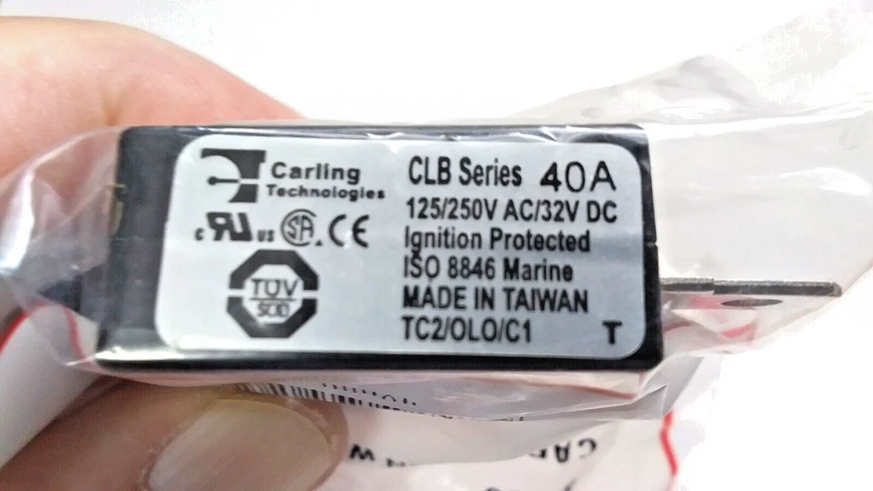 Genuine Carling Push to Reset Panel Mount AC/DC 40 amp Circuit Breaker - Image 3 of 3