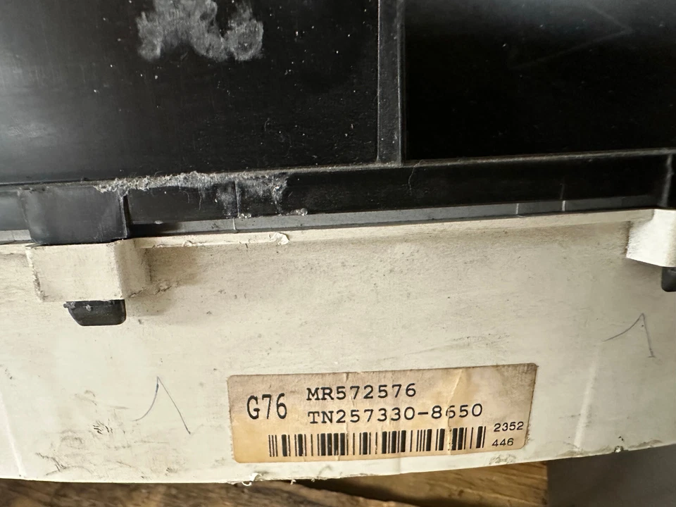 Cuadro de instrumentos velocímetro 03 04 05 Eclipse tablero medidores 147.940 millas Foto 3 de 3