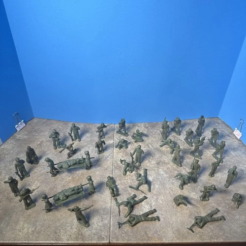 42 VTG 1950s Marx Toy Armed Forces Training Center Combat US Army Soldiers
