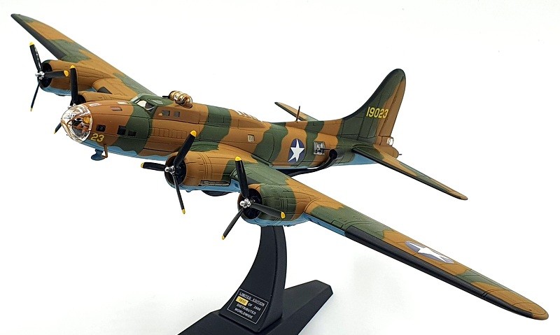 Corgi 1/72 Scale diecast AA33004 Boeing B-17E Yankee Doodle
