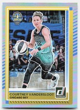 2025 Donruss WNBA #34 Courtney Vandersloot Holo Chicago Sky