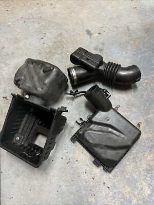 2005-2009 Subaru Outback LEGACY Air Intake Filter Housing Box 3.0 H6
