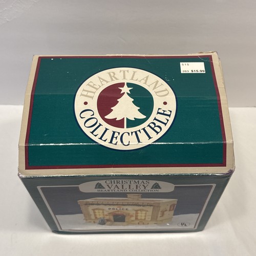 Christmas Valley heartland collection police station porcelain Illuminated - Picture 12 of 16