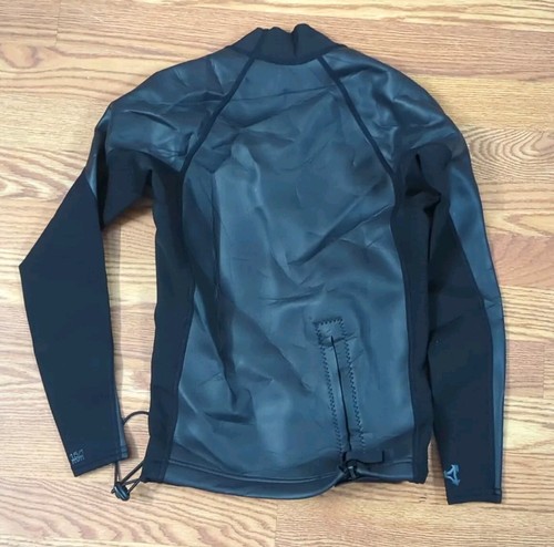 Xcel Axis Series MS116AX8 Size XS NWT Wet Suit Top Men's Black - Picture 3 of 7