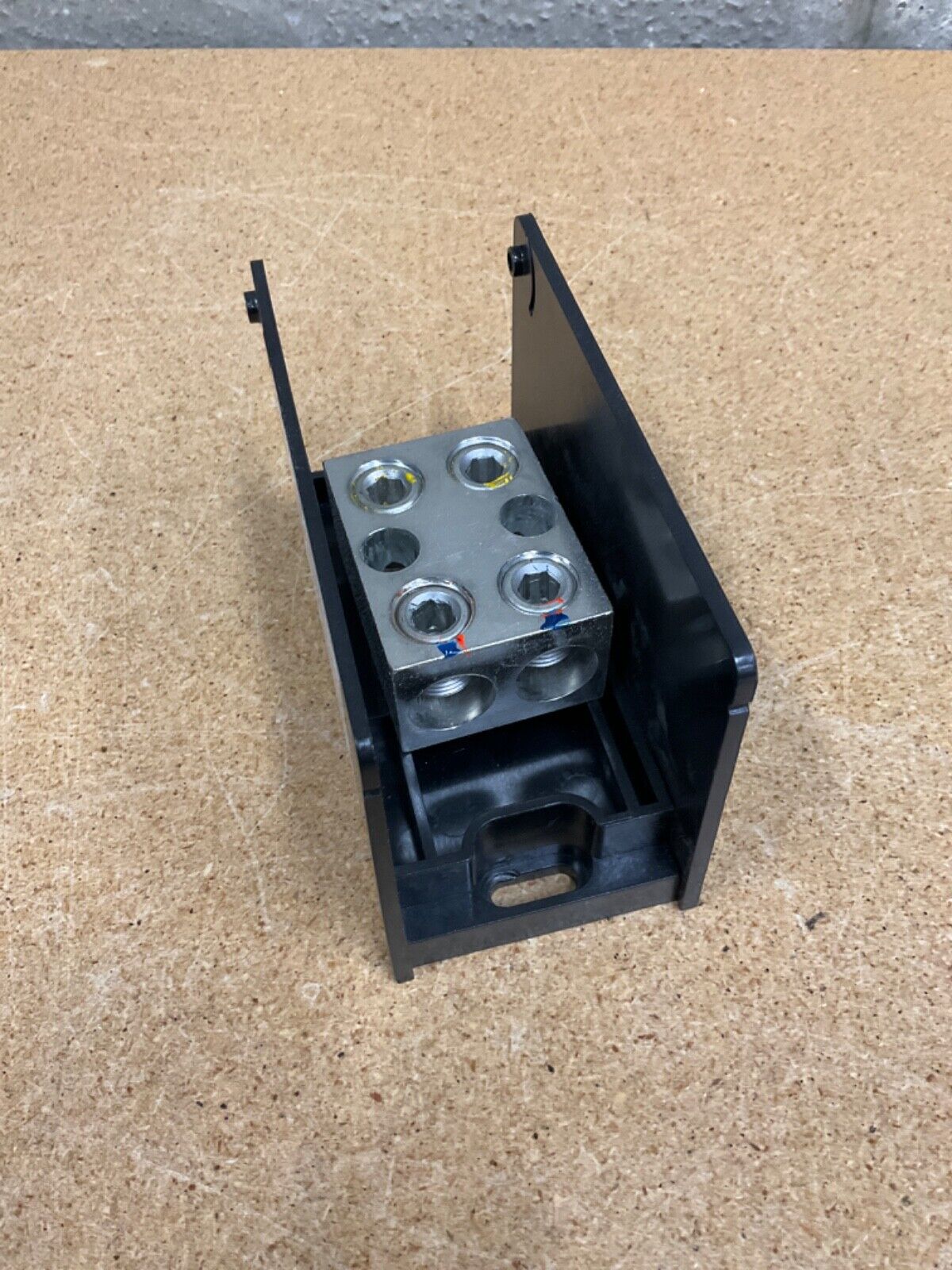 Picture 2 of 4