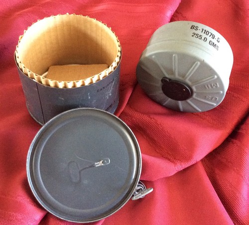 Canadian NOS C3 Military Surplus GAS MASK W/Unused & SEALED Filter - Size Med - Picture 15 of 15