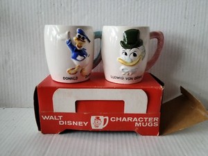 New in box 1961 DONALD DUCK & LUDWIG VON DRAKE Disney Productions Coffee Mug Set