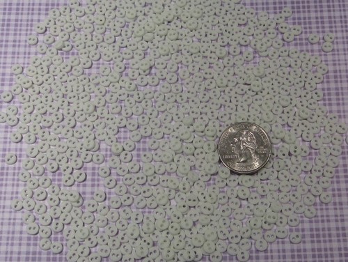 Handgefärbte winzige Micro Mini runde KNÖPFE, 2 Löcher, verschiedene Farben, Menge 25/50 - Bild 12 von 20