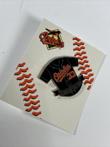 Baltimore Orioles Retired Jersey #33 Eddie Murray Lapel / Hat Pin - Picture 4 of 13