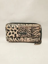 Kenneth Cole Reaction animal print wallet Great condition all zippers work