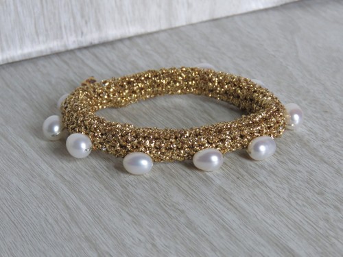 Lucy Folk Freshwater Pearl Diver Metallic Gold Crochet Bracelet READ - Picture 4 of 17