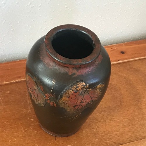 Vintage Made in Japan Marked Black w Rusty Red Leaves Ceramic Vase – AS-IS - - Picture 2 of 9