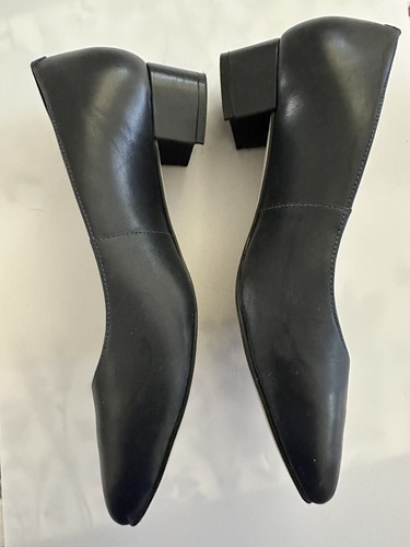 Walking Cradles Slip On Pumps Navy Leather 7.5 Wide Includes Original Box - Picture 3 of 6