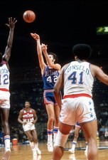 Chris Ford Detroit Pistons shoots over Nick Weatherspoon Washingto- Old Photo