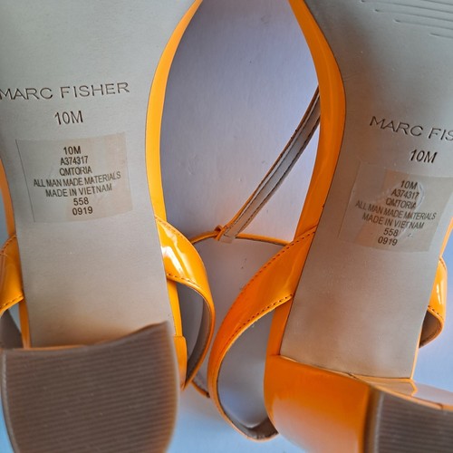 NWB Marc Fisher Toria Patent T-Strap Heeled Sandals Hot Orange Womens Size 10 - Picture 11 of 12