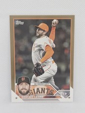 2023 Topps GOLD #180 Dominic Leone #0653/2023 San Francisco Giants