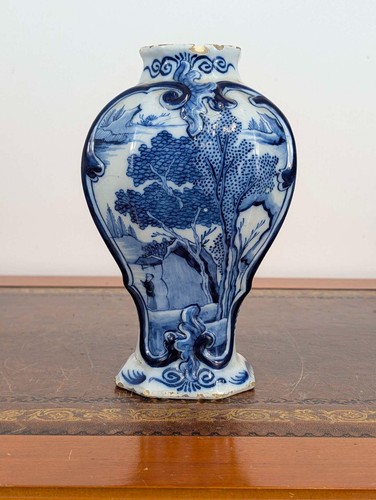 Dutch Delft tin glazed blue & white cabinet vase, 18th century, Chinese scenes - Picture 2 of 17