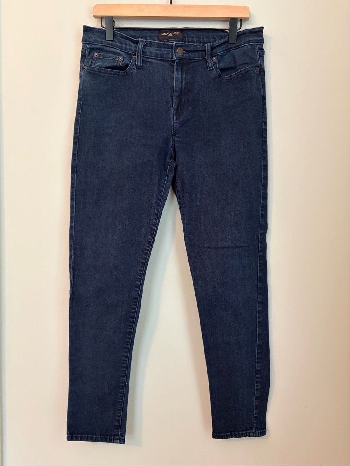 Banana Republic Size 12 Dark Indigo Skinny Jeans Stretch