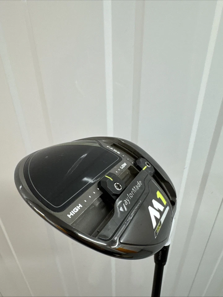 TaylorMade M1 Driver 10.5 Degree Aldila 60TX X Stiff Shaft - Excellent Condition - Image 3 of 4
