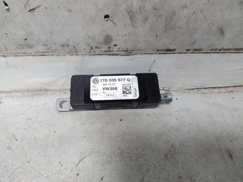 VW TOURAN 1T1, 1T2 Antennenverstärker  1T0035577Q 1.40 Petrol 103kw 28586515