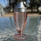 VTG JEANNETTE POINSETTIA PEPPER SHAKER PINK DEPRESSION GLASS