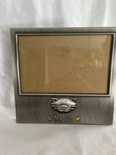 MY CAT 6 X 6. 1/2 PICTURE FRAME. Metal. Free standing