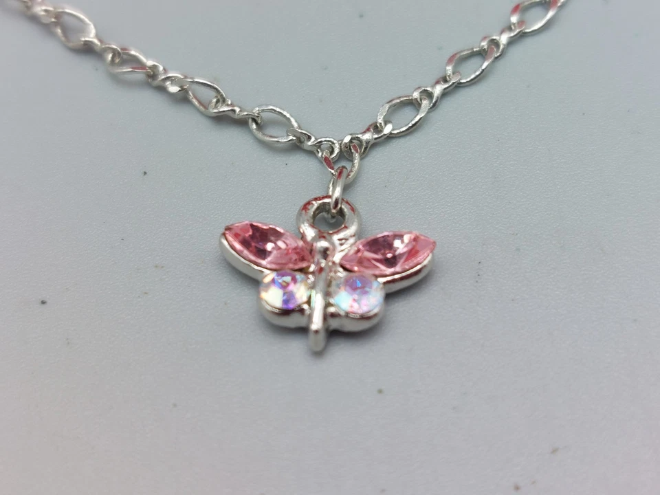 Pulsera firmada Cookie Lee tono plata rosa y azul estrás mariposa 8" Foto 2 de 4