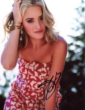 AJ Michalka ACTRESS & MUSICIAN autograph, signed photo AJ Michalka ACTRESS & MUSICIAN autograph, signed photo