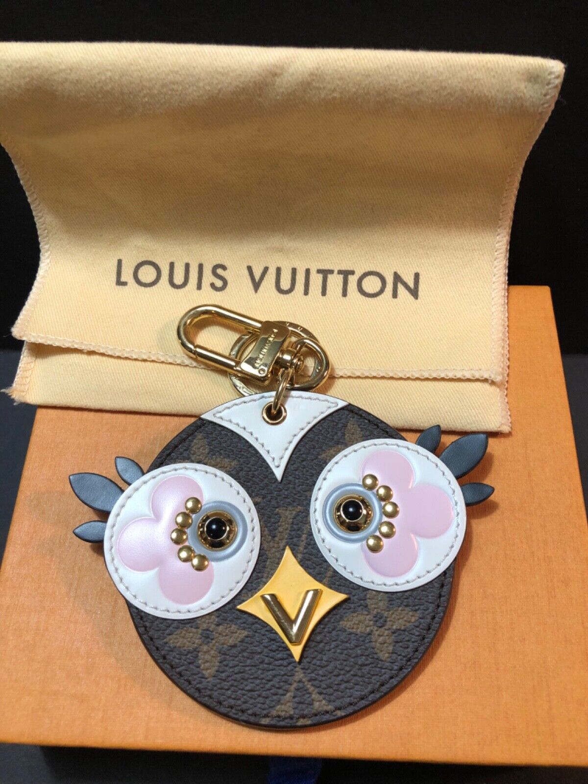 LV Louis Vuitton Love bird / owl coin purse / pouch / keychain / key holder,  Women's Fashion, Bags & Wallets, Purses & Pouches on Carousell