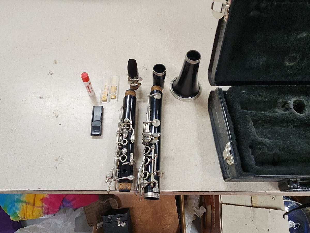 EVETTE Buffet Crampon Clarinet, Hard Case with 2 Reeds And Cork