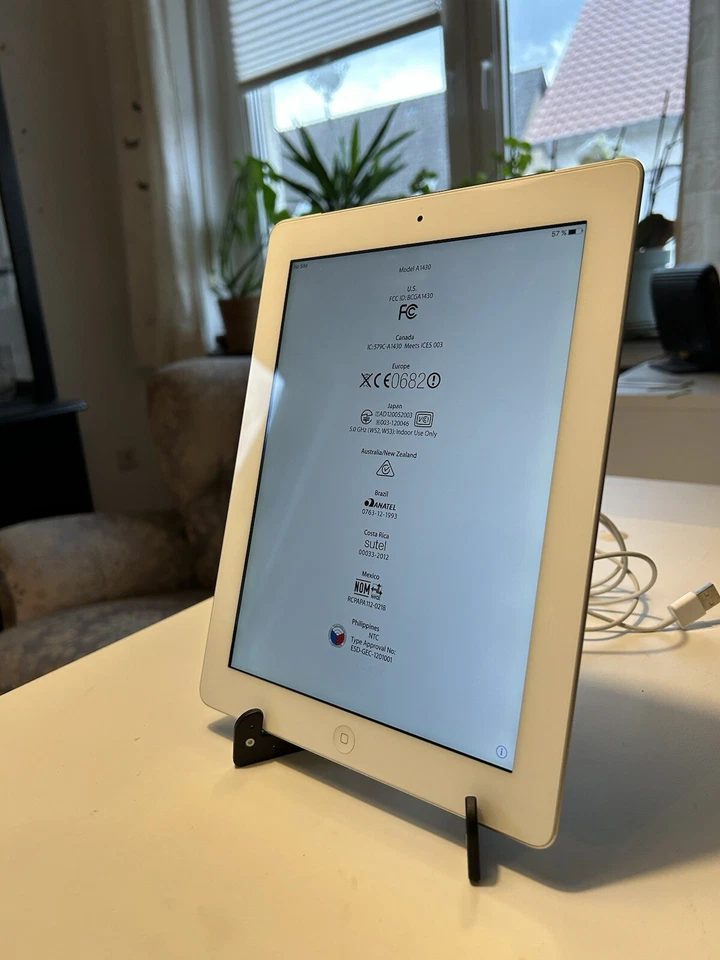 Apple Ipad Gen 3 16 GB Space Grau - Bild 3 von 4