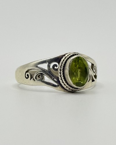 925 Sterling Silver Oval Green Gemstone Ring Scroll Filigree Adjustable Size 53