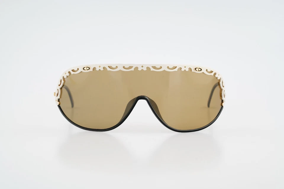 Christion Dior 2501 49, 90s black and white polarized wrap shiled sunglasses - Image 3 of 4