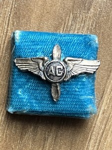 AC GM ruptied duck pin ww2 award ww11