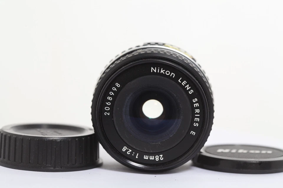 NIKON 28MM F/2,8 SERIES E , GRAN ANGULAR NIKKOR LENS MANUAL , MONTURA AiS - Imagen 2 de 4