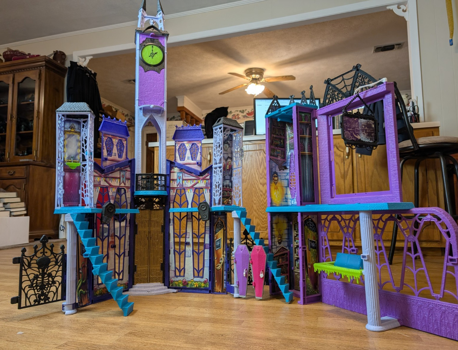 Monster High (2015) - Deadluxe Deluxe High School Playset - Incomplete