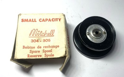 Vintage Mitchell Small Capacity 304-305 Ersatzspule im Originalkarton. gebraucht
