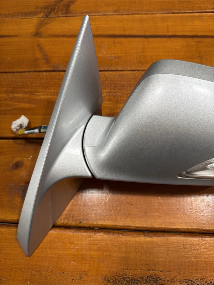 2007-2008 Acura TL Espelho de Porta com Vista Lateral Esquerda para Motorista Sinal de Virada OEM PRATA - Imagem 2 de 4