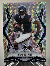 2025 Panini Phoenix #123 D'Andre Swift Ash Pyramids Prizm #/85 Chicago Bears 🐻